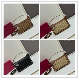 Picture of Valentino Handbags _SKUfw171204434fw